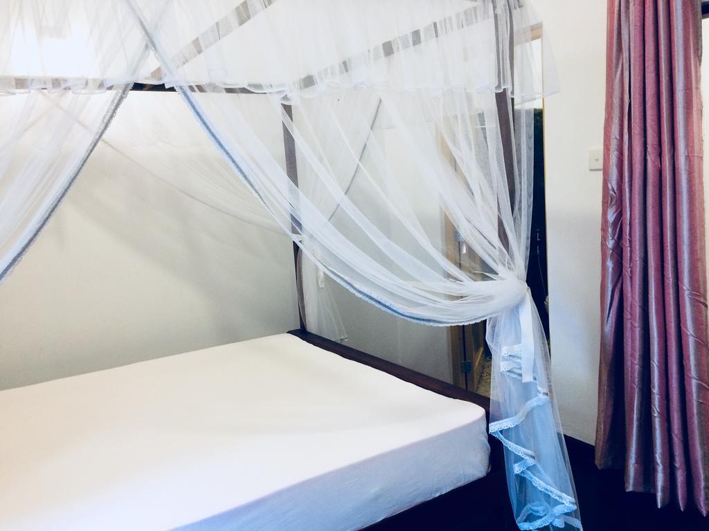 Damith Tourist Inn Mirissa Dış mekan fotoğraf