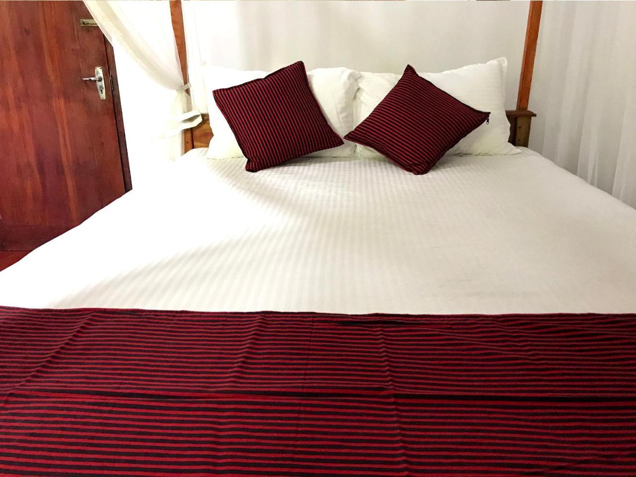 Damith Tourist Inn Mirissa Dış mekan fotoğraf
