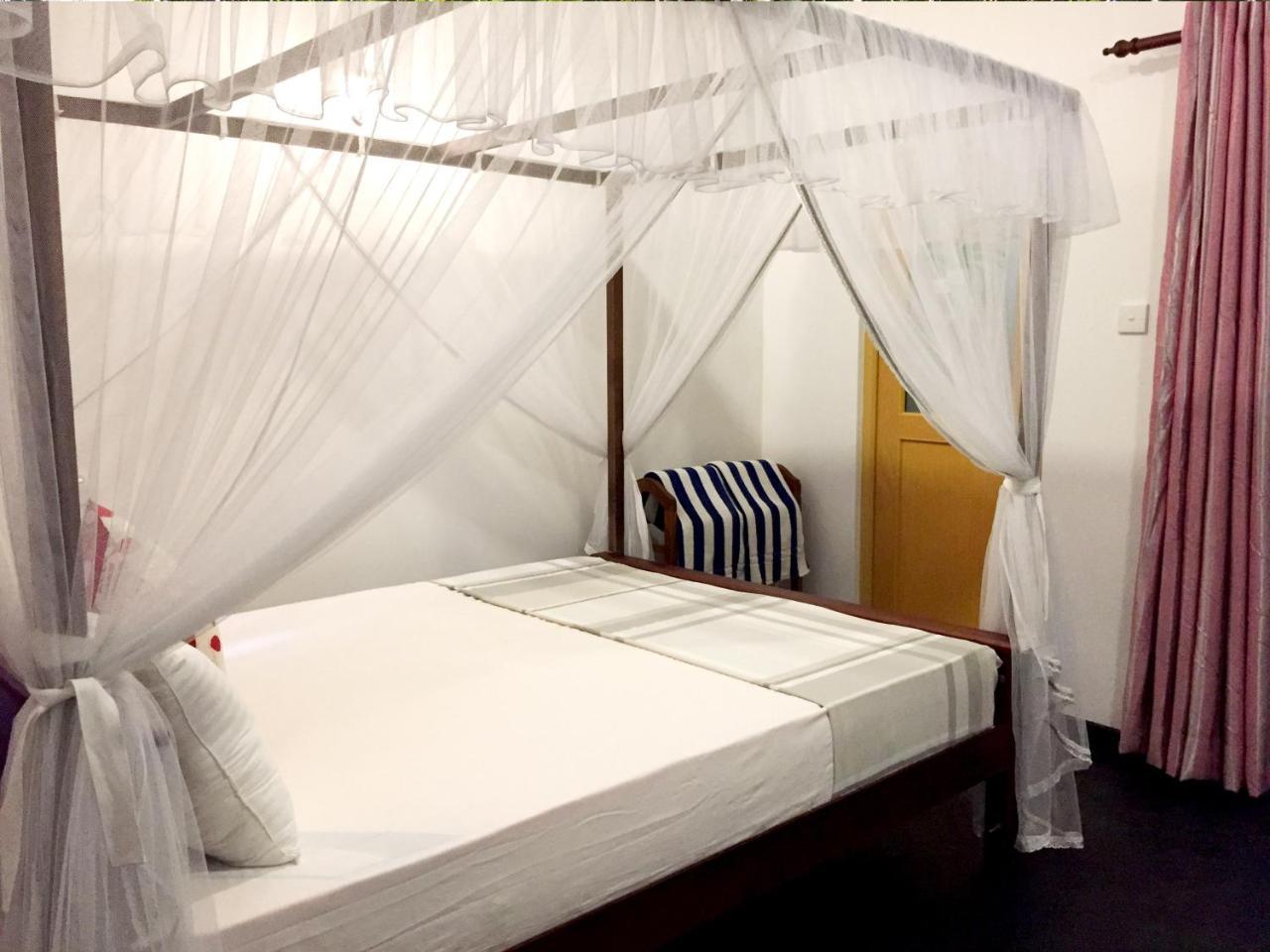 Damith Tourist Inn Mirissa Dış mekan fotoğraf